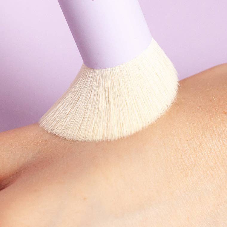 Vegan blending brush